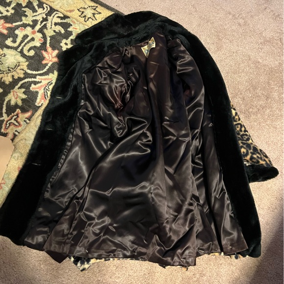 SOLD!  Sz L 60s vintage faux fur leopard print coat Style By Davis of Boston - Picture 13 of 13